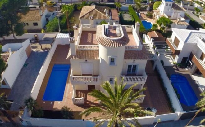 Resale - Villa -
Cabo Roig - Costa Blanca