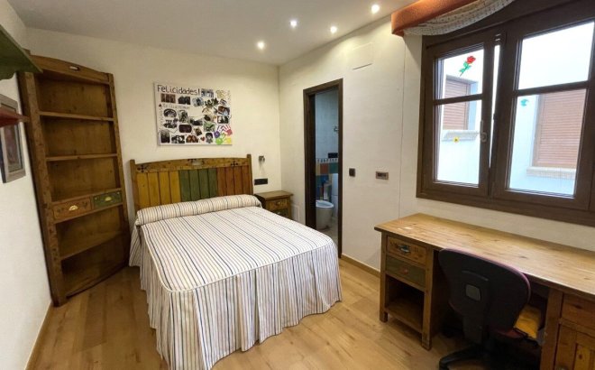 Resale - Town House -
Torrevieja - Costa Blanca