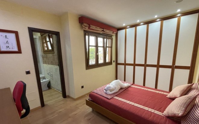 Resale - Town House -
Torrevieja - Costa Blanca