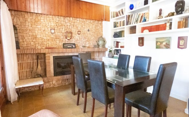 Resale - Villa -
Dehesa de Campoamor - Costa Blanca