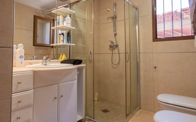 Resale - Villa -
Dehesa de Campoamor - Costa Blanca