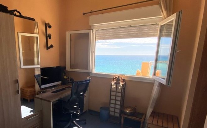 Resale - Villa -
Campoamor - Costa Blanca