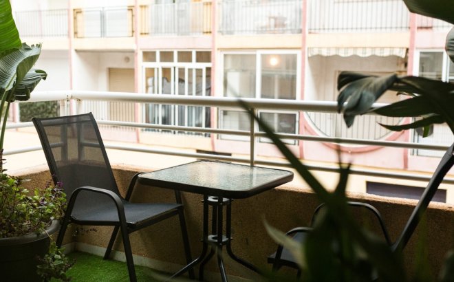 Revente - Appartement -
Torrevieja - Costa Blanca