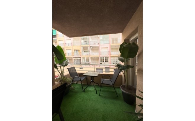 Revente - Appartement -
Torrevieja - Costa Blanca