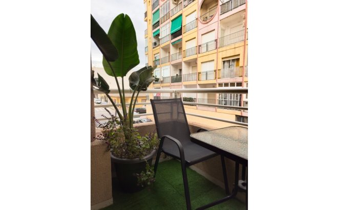 Revente - Appartement -
Torrevieja - Costa Blanca