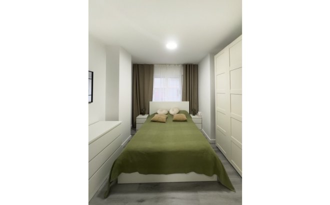 Revente - Appartement -
Torrevieja - Costa Blanca