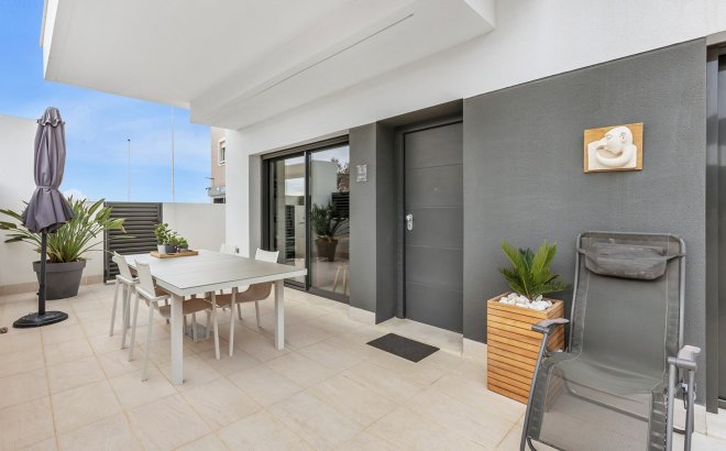 Herverkoop - Appartement -
Torrevieja - Costa Blanca