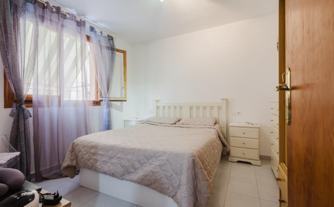 Herverkoop - Appartement -
Torrevieja - Costa Blanca