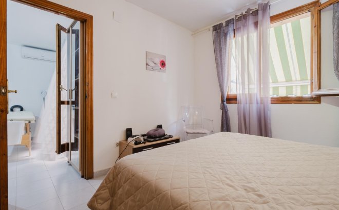 Herverkoop - Appartement -
Torrevieja - Costa Blanca