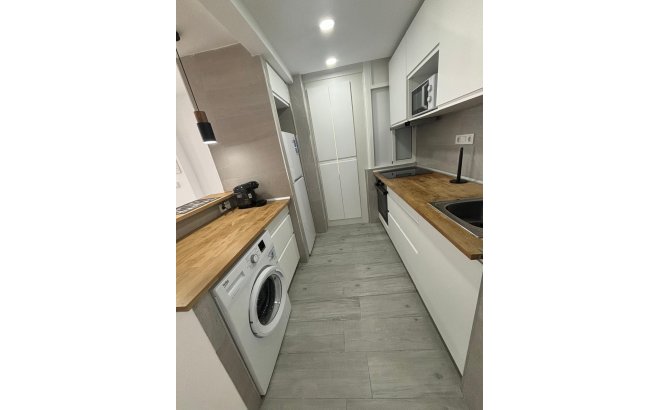 Herverkoop - Appartement -
Torrevieja - Costa Blanca