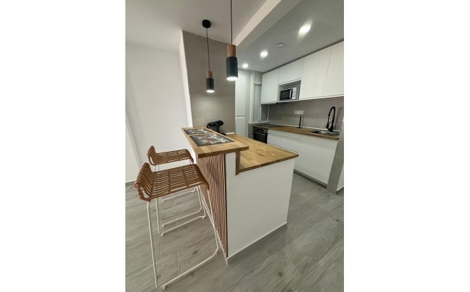 Herverkoop - Appartement -
Torrevieja - Costa Blanca