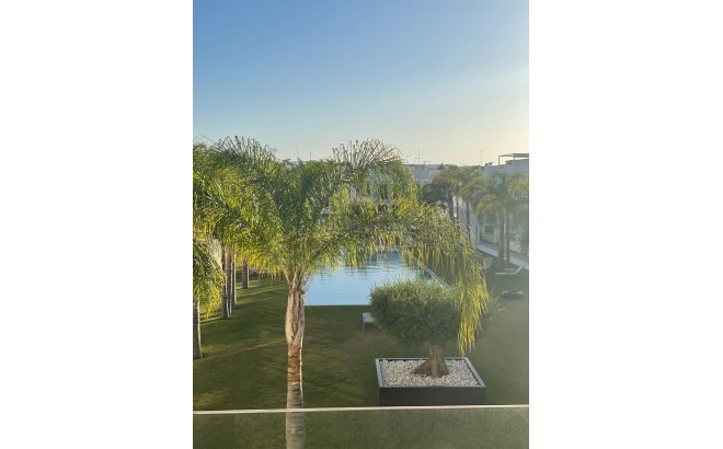 Resale - Apartment -
Los Balcones - Costa Blanca
