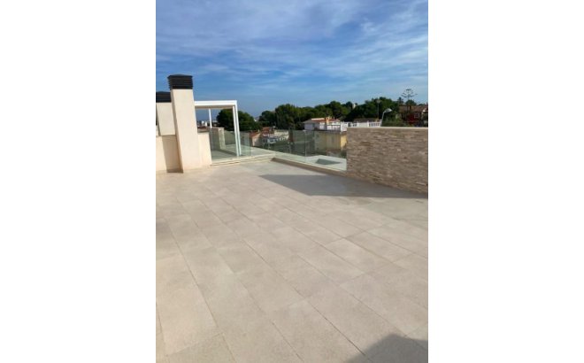 Resale - Villa -
Los Balcones - Costa Blanca