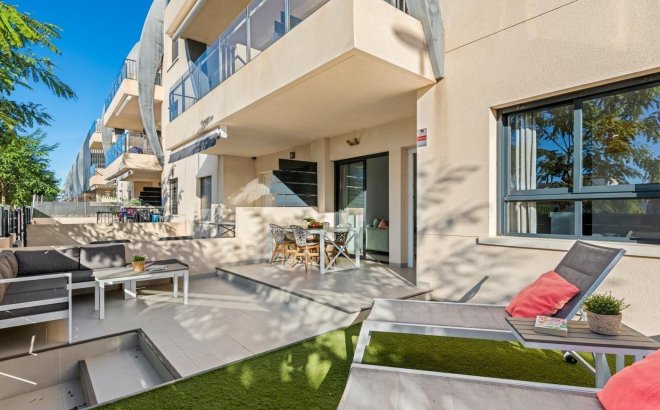 Resale - Apartment -
Pilar de la Horadada - Pueblo Latino