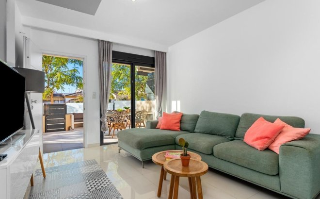 Resale - Apartment -
Pilar de la Horadada - Pueblo Latino