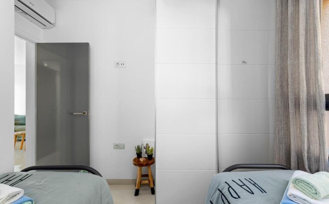 Resale - Apartment -
Pilar de la Horadada - Pueblo Latino