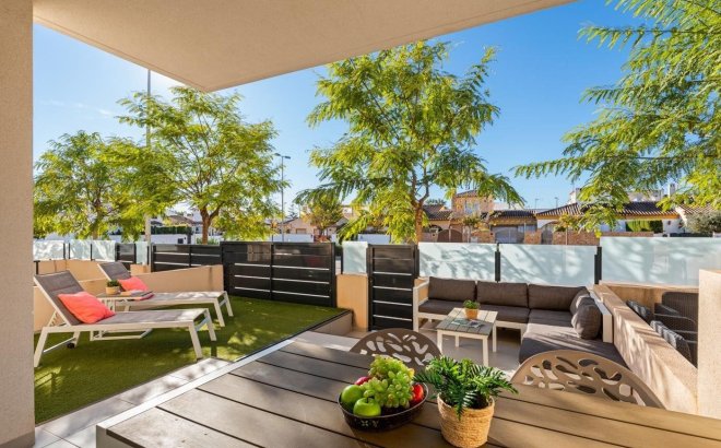 Resale - Apartment -
Pilar de la Horadada - Pueblo Latino