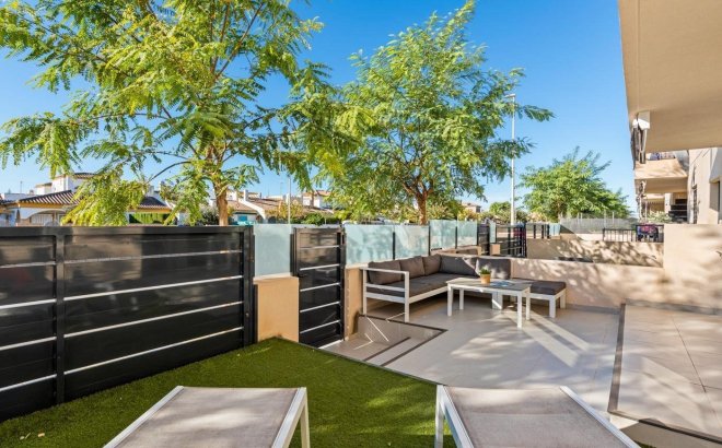 Resale - Apartment -
Pilar de la Horadada - Pueblo Latino