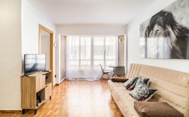 Revente - Appartement -
Torrevieja - La Mata Pueblo