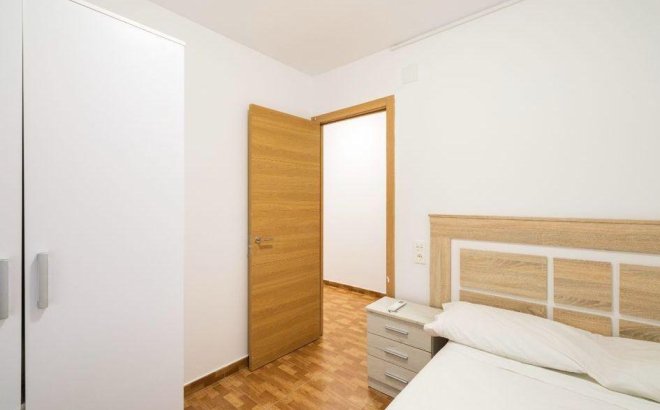 Revente - Appartement -
Torrevieja - La Mata Pueblo