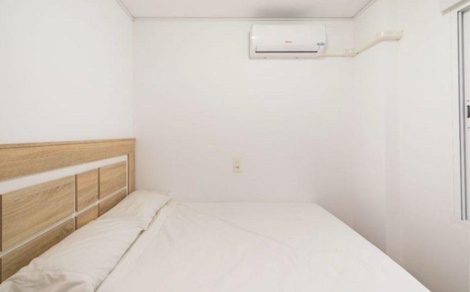 Revente - Appartement -
Torrevieja - La Mata Pueblo