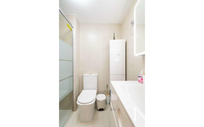 Revente - Appartement -
Torrevieja - La Mata Pueblo