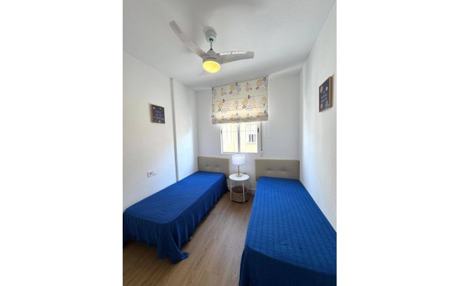 Herverkoop - Appartement -
Orihuela Costa - Las Filipinas