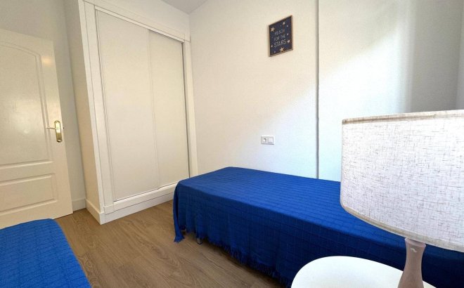 Herverkoop - Appartement -
Orihuela Costa - Las Filipinas