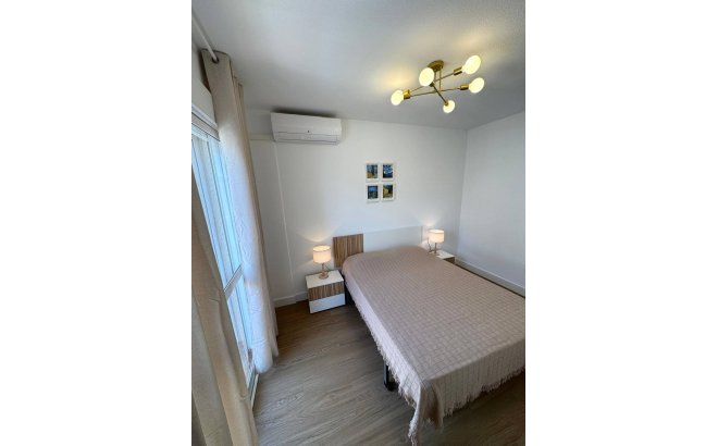 Herverkoop - Appartement -
Orihuela Costa - Las Filipinas
