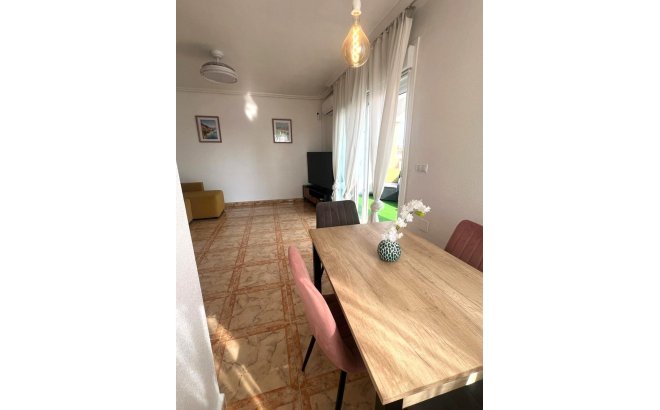Revente - Appartement -
Orihuela Costa - La Zenia