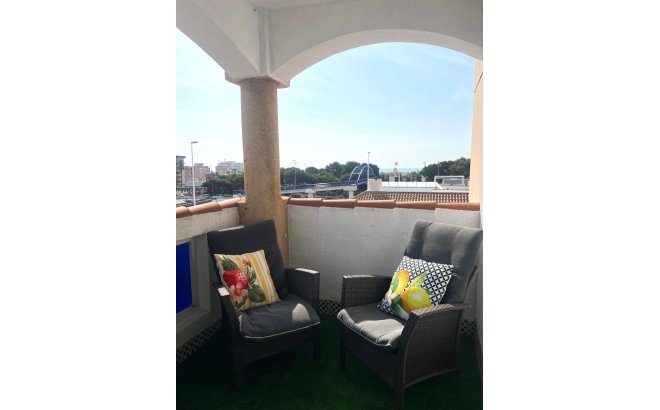 Revente - Appartement -
Orihuela Costa - La Zenia