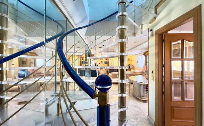 Revente - Penthouse -
Torrevieja - Centro