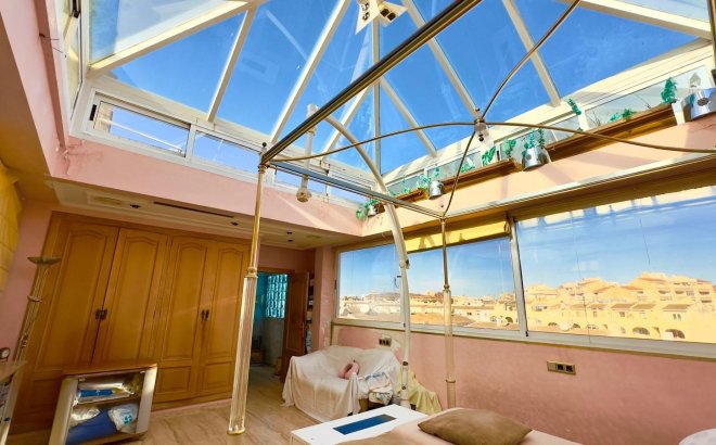 Revente - Penthouse -
Torrevieja - Centro