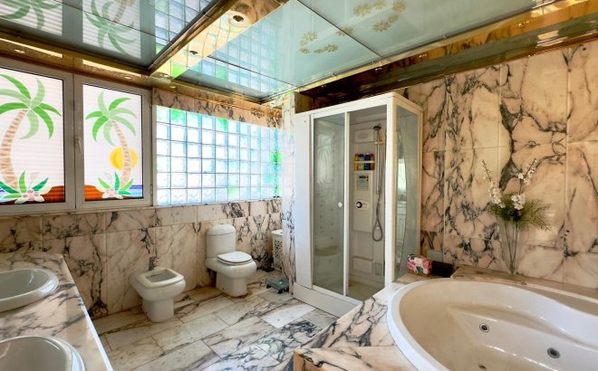 Revente - Penthouse -
Torrevieja - Centro