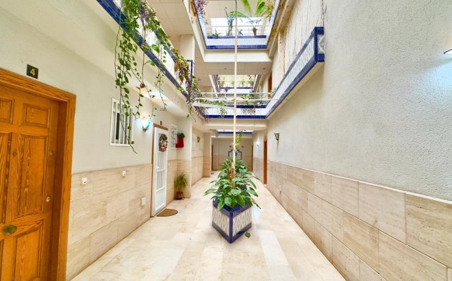 Revente - Penthouse -
Torrevieja - Centro