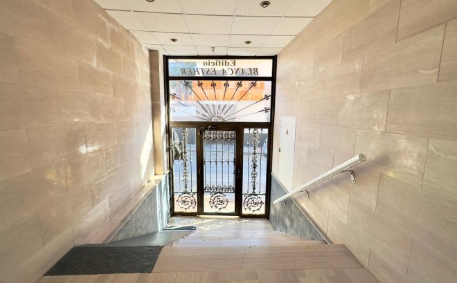 Revente - Penthouse -
Torrevieja - Centro