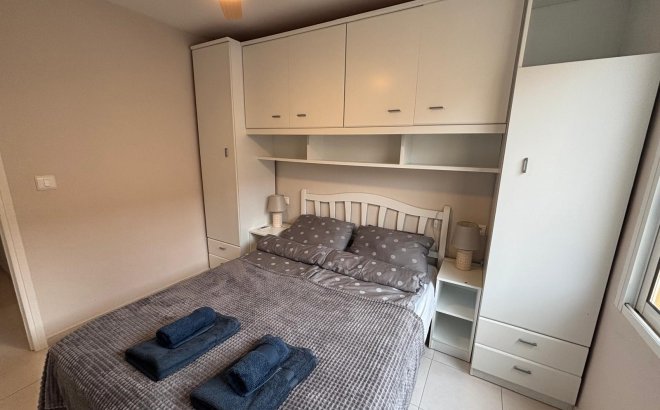 Herverkoop - Appartement -
Torrevieja - Playa De Los Naufragos