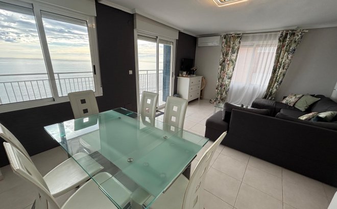 Herverkoop - Appartement -
Torrevieja - Playa De Los Naufragos