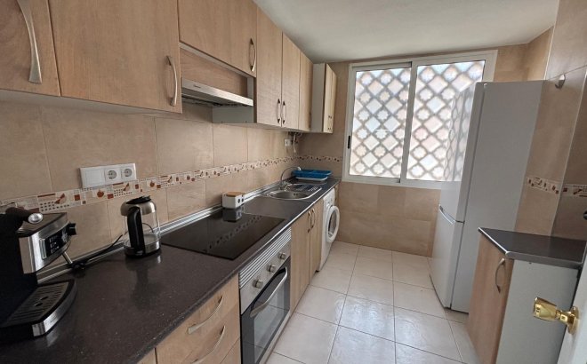 Herverkoop - Appartement -
Torrevieja - Playa De Los Naufragos