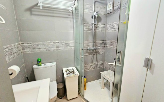 Revente - Appartement -
Torrevieja - Playa De Los Naufragos