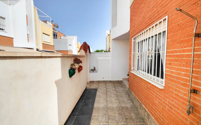 Resale - Town House -
Orihuela Costa - Costa Blanca