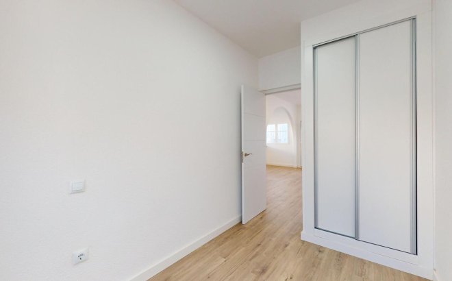 Herverkoop - Town House -
Orihuela Costa - Costa Blanca