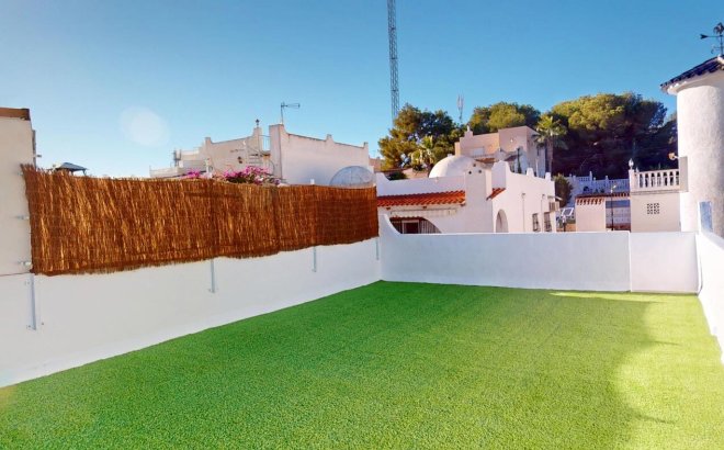 Herverkoop - Town House -
Orihuela Costa - Costa Blanca