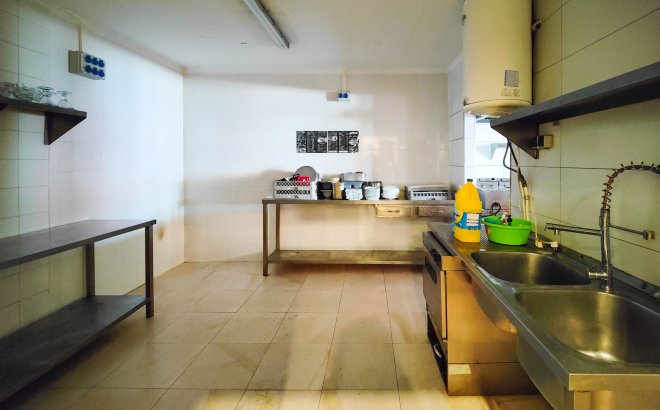 Resale - Commercial -
Torrevieja - Costa Blanca