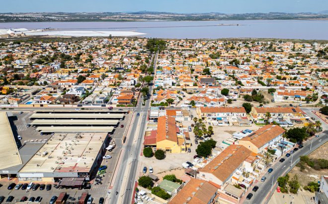 Resale - Commercial -
Torrevieja - Costa Blanca