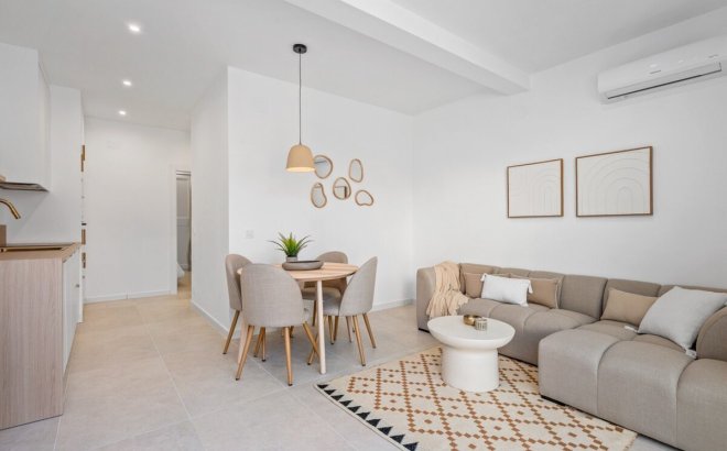 Revente - Town House -
Torrevieja - Costa Blanca