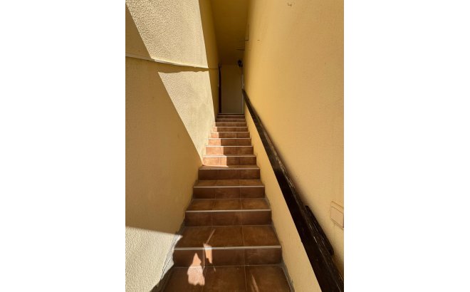 Resale - Bungalow -
Torrevieja - Costa Blanca