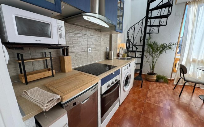 Resale - Bungalow -
Torrevieja - Costa Blanca