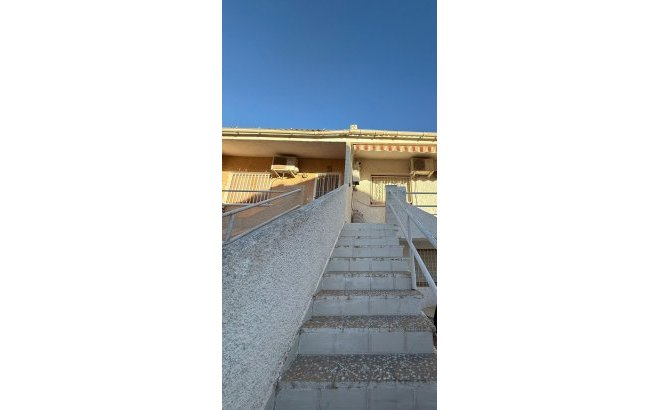 Revente - Town House -
Torrevieja - Costa Blanca