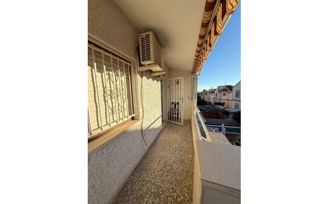 Revente - Town House -
Torrevieja - Costa Blanca